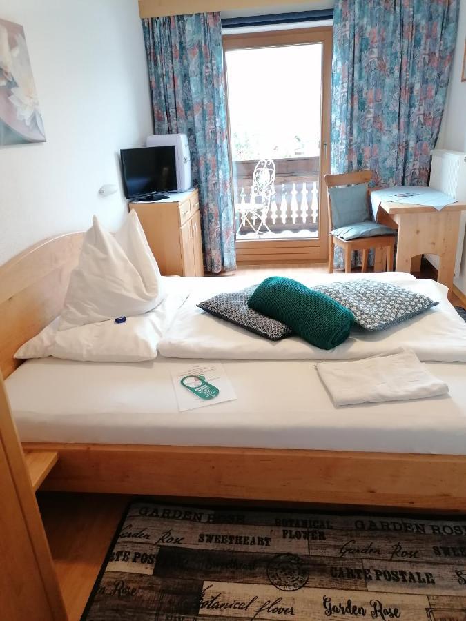 Homestay Gaestehaus Alpenblick Mutters